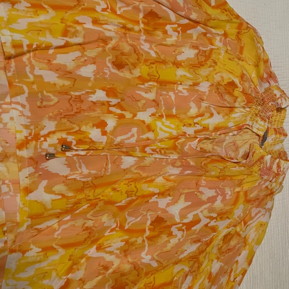 Flowy  3/4  sleeves top by Tart. Never worn. - Picture 4 of 5